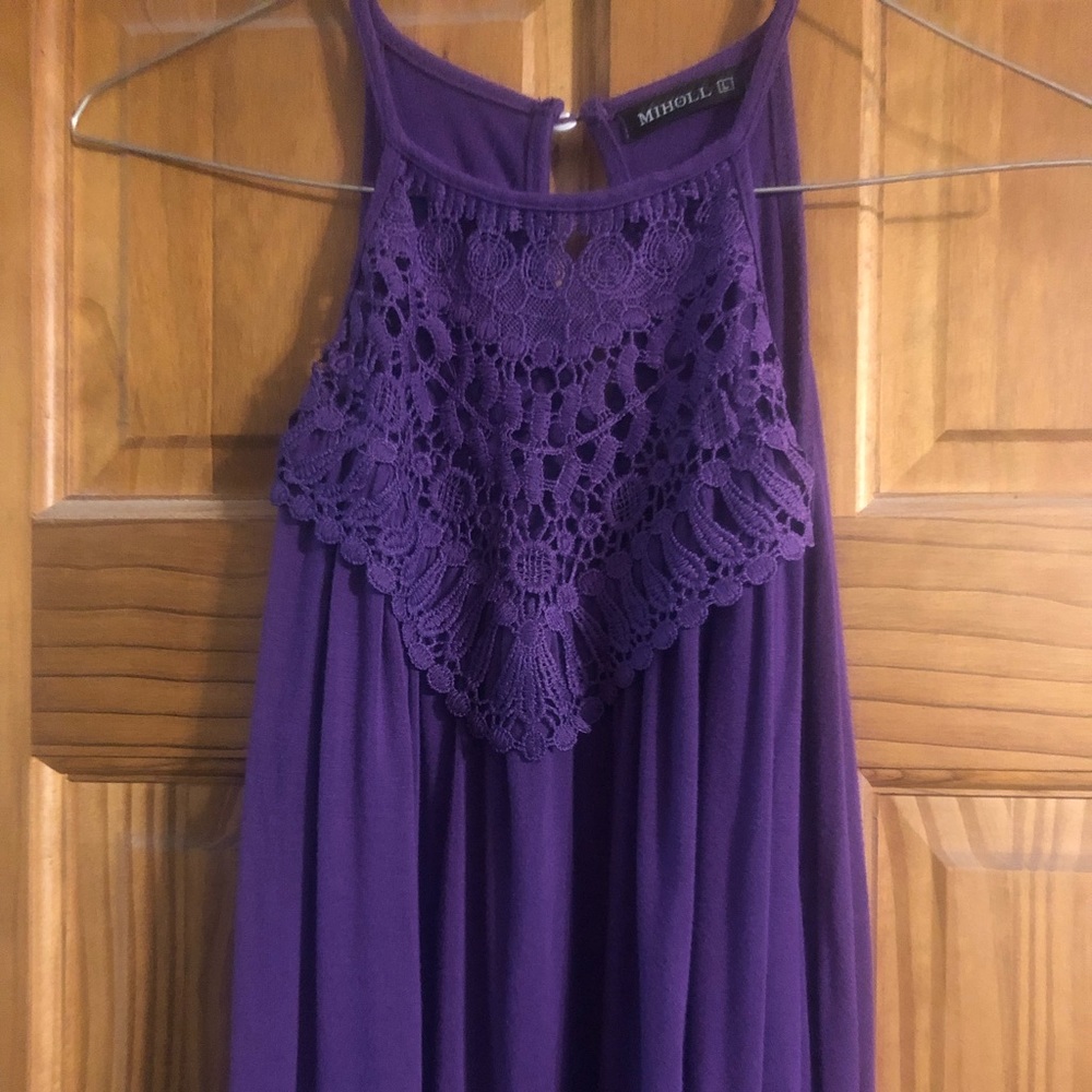 Keyhole tank top